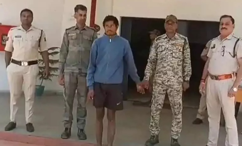 छत्तीसगढ़ - पहले प्रेमिका के साथ बनाया शारीरिक संबंध , फिर बेरहमी से उतार दिया मौत के घाट