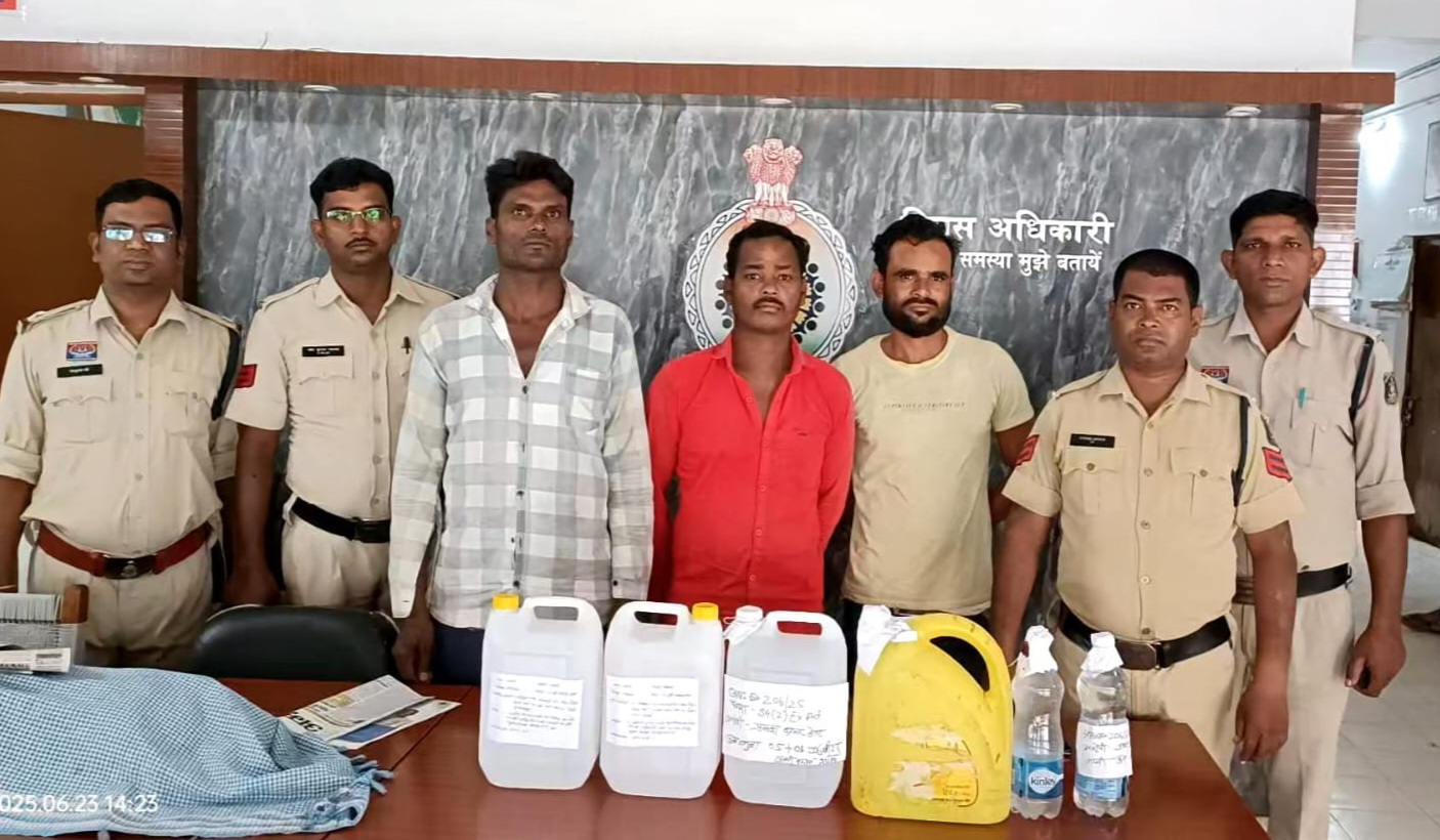 सक्ती - एक्सन मोड में आये सक्ती थाना प्रभारी अनवर अली , ताबड़तोड़ छापा मार कर मचाया हड़कंप