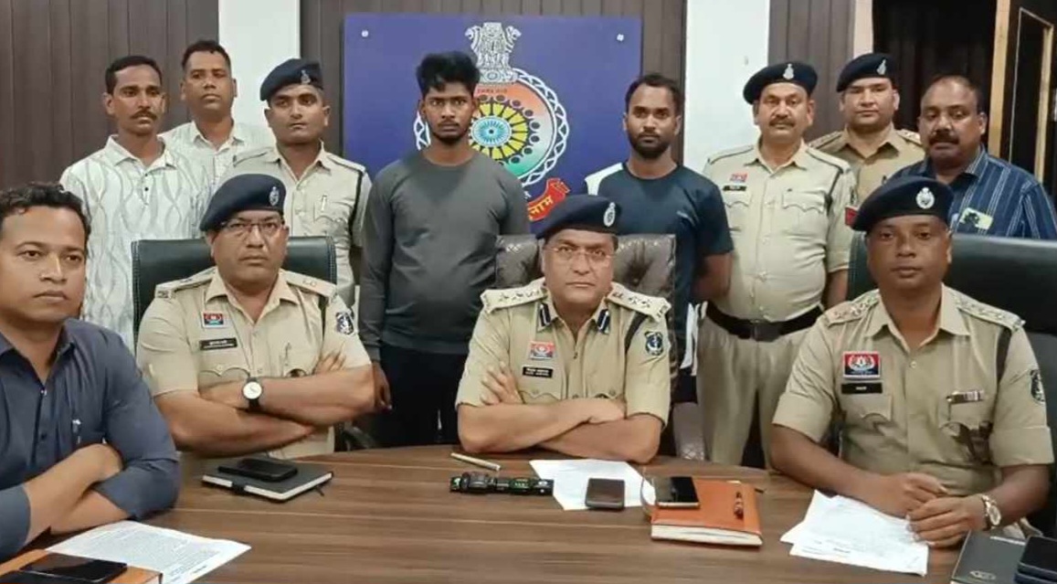 छत्तीसगढ़ - प्रेमी निकला जल्लाद , प्रेमिका और उसके बेटे को मार कर कुँए में फेंकी लाश