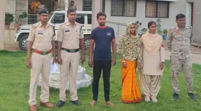 छत्तीसगढ़ - बंद कमरे में प्रेमी के साथ रंगरेलियां मना रही थी पत्नी , अचानक आ गया पति , फिर हुआ यह..