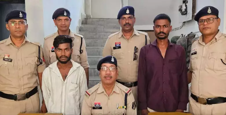 छत्तीसगढ़ - माँ को गैर मर्द की बांहों में देखकर पगलाया बेटा, किया ऐसा कांड की दो साल तक..