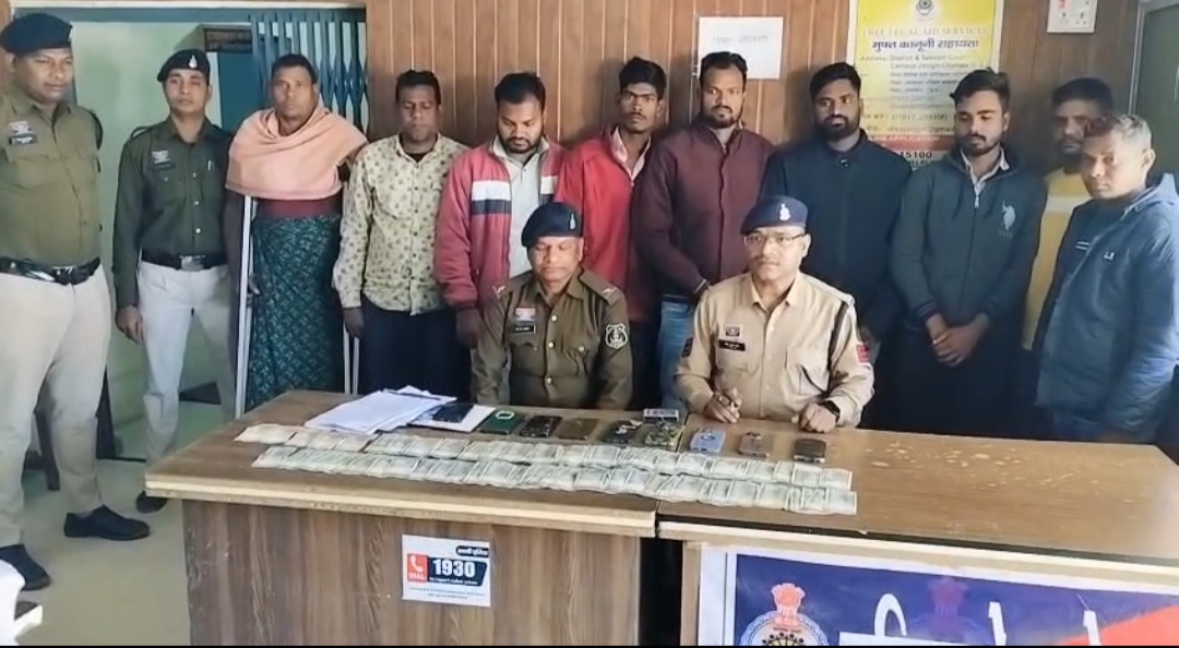 सक्ती - सबसे बड़े जुए के फड़ पर पुलिस की दबिस, 14 बाईक के साथ 09 जुआरी गिरफ्तार