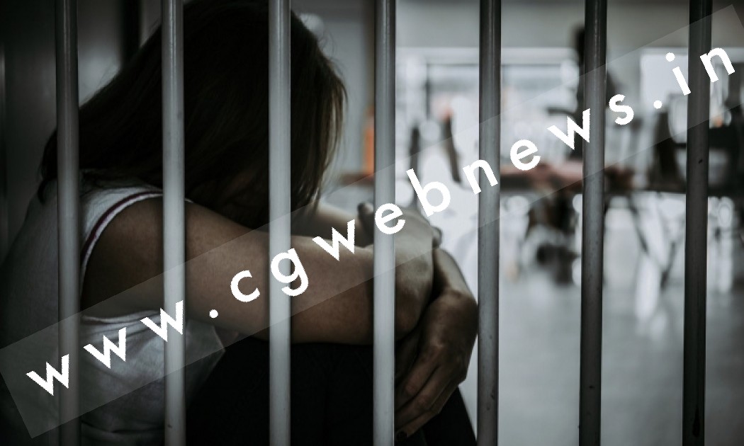 पूर्व मंत्री पर रेप का आरोप लगाने वाली महिला को पुलिस ने किया  गिरफ्तार , जानें वजह
