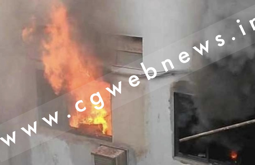 AC में हुआ ब्लास्ट दो बच्चो सहित चार लोगों की मौत , पूरा घर जल कर राख