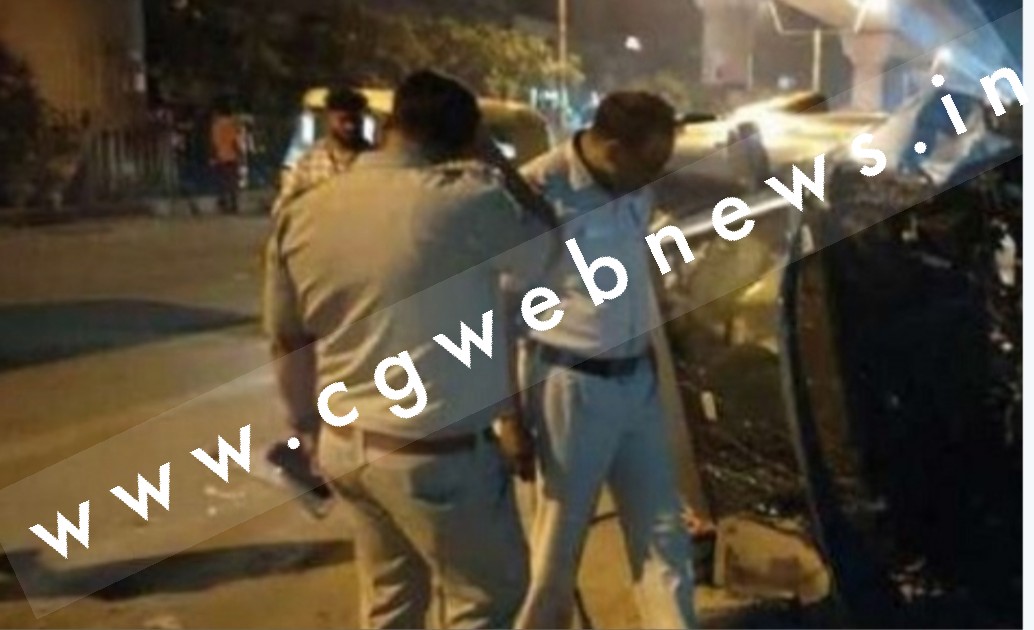 बलरामपुर जिले में बड़ा सड़क हादसा , बलेरो और ट्रैक्टर की टक्कर में 06 बारातियो की मौत