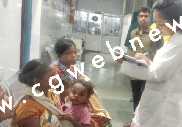 छत्तीसगढ़ - मध्यान्ह भोजन खाने से 11 बच्चो की तबीयत बिगड़ी , सभी का ईलाज जारी