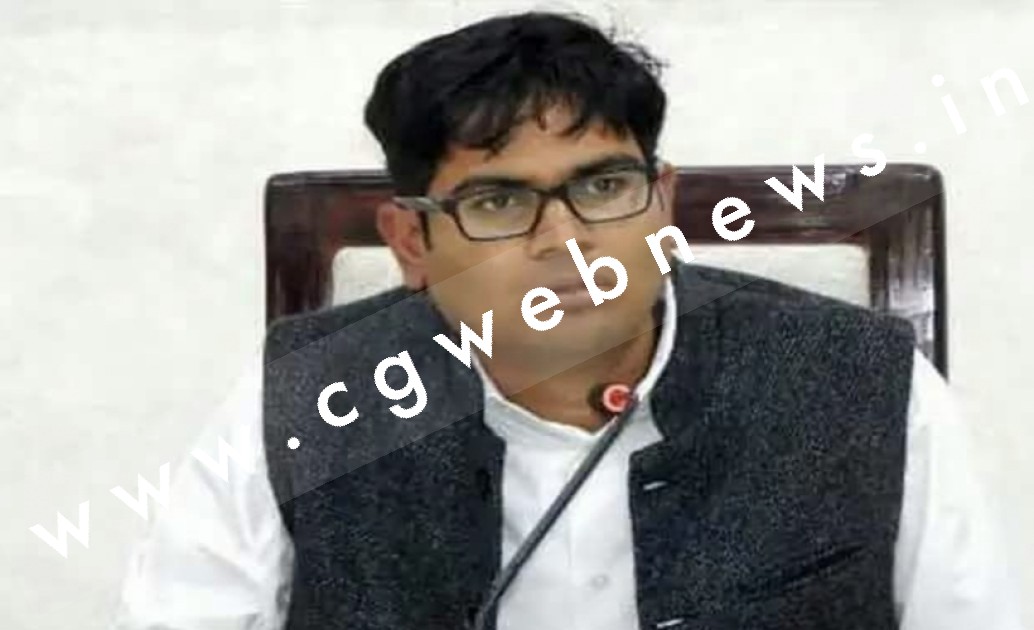 BIG BREAKING - पूर्व IAS व BJP लीडर ओ पी चौधरी के खिलाफ FIR दर्ज , पढ़े पूरी खबर