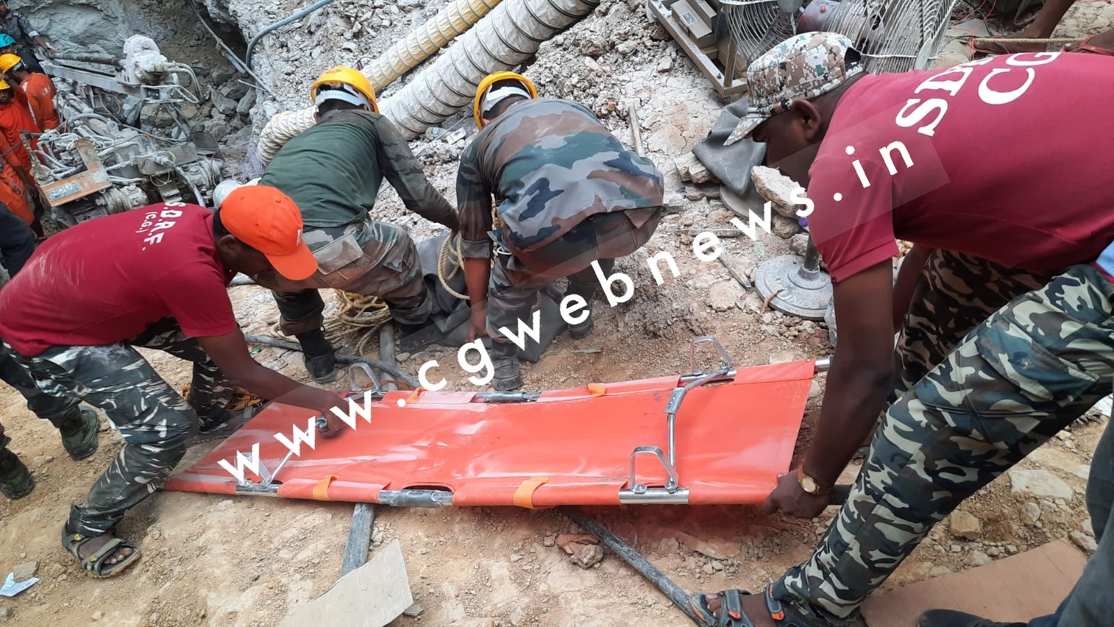 BIG BREAKING - राहुल तक पहुँच रही है रेस्क्यू टीम की आवाज , राहुल दे रहा है जबाब , अब आगे क्या है तैयारी पढ़े इस खबर में