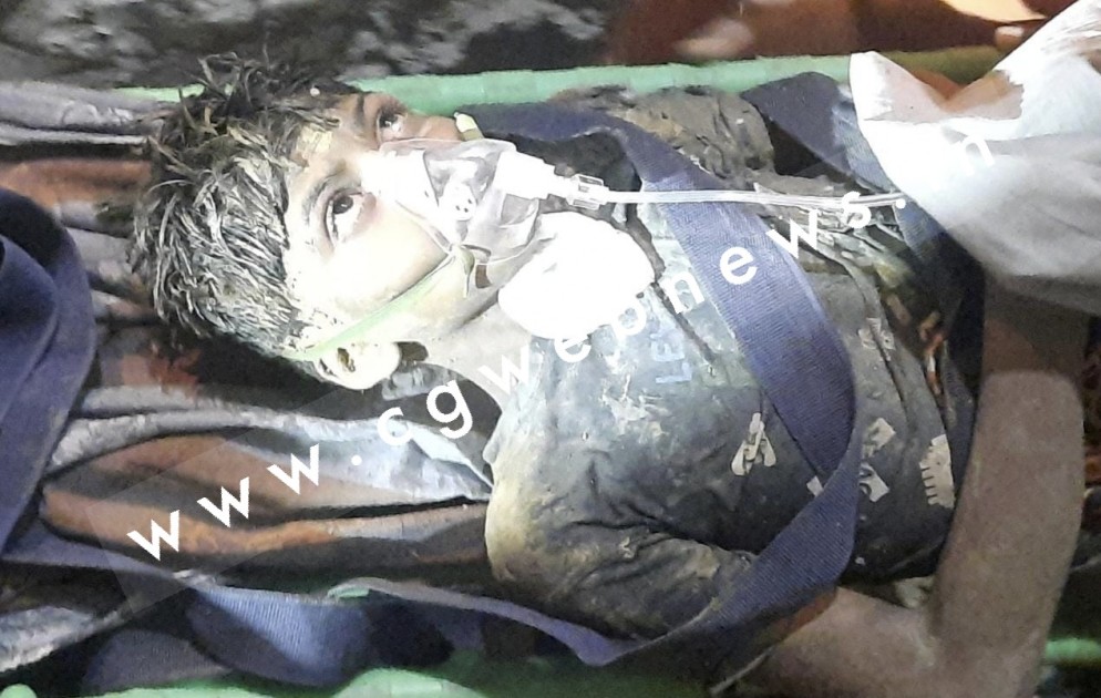 राहुल IS BACK , मिशन राहुल हुआ सफल , 102 घंटे के बाद बोरवेल से बाहर आया राहुल 