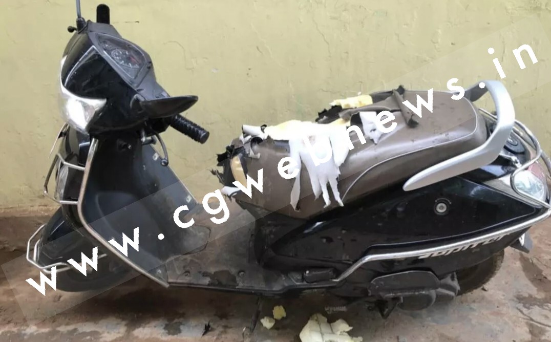 छत्तीसगढ़ के इस जिले में बढ़ गया है आवारा कुत्तों का आतंक , CCTV में कैद हुई तश्वीर , भीतर देखे इनकी करतूत