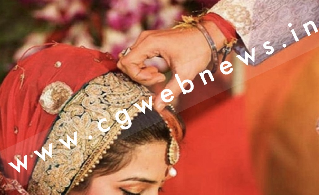 युवक ने प्रेमिका को ही बना लिया सास , 3 साल तक महिला के साथ लिव इन में रहा फिर बेटी से कर ली शादी