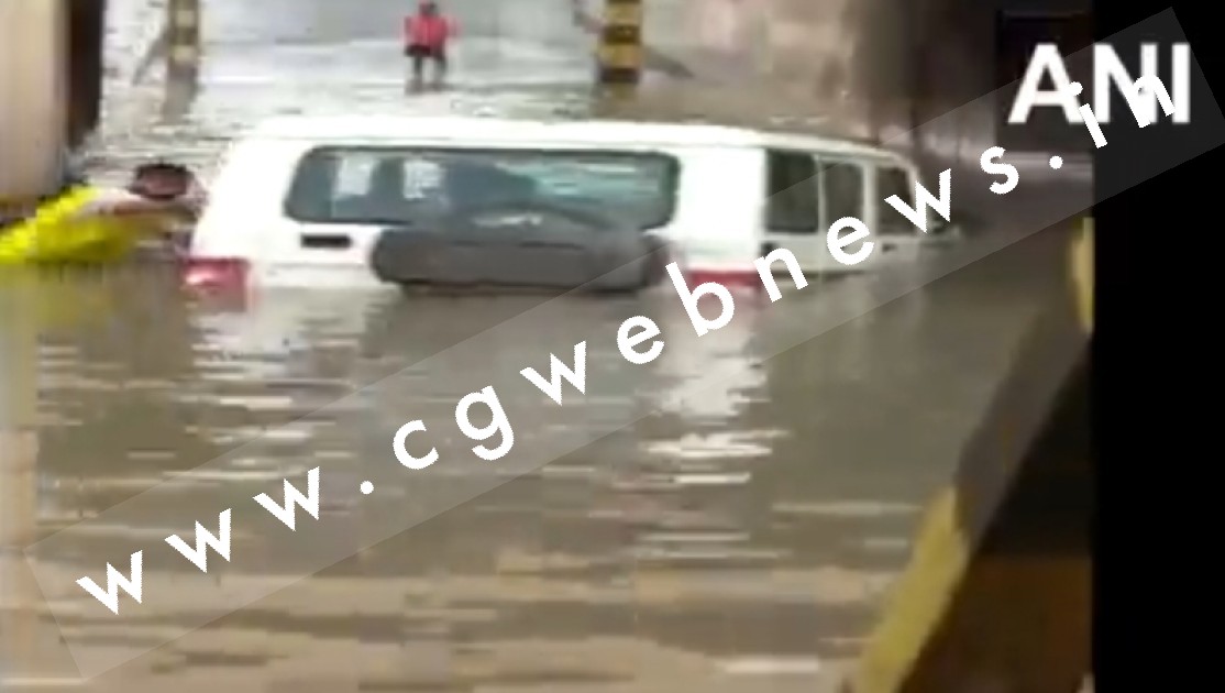 कलेक्टर की जिद ने जान को डाली आफत में , बाल बाल बची महिला कलेक्टर , पढ़े पूरी खबर