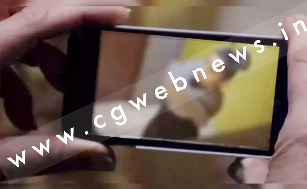 पुलिस कॉन्स्टेबल हुआ ब्लैकमेलिंग का शिकार , युवती ने ऐसे फंसाया जाल में , FIR हुआ दर्ज