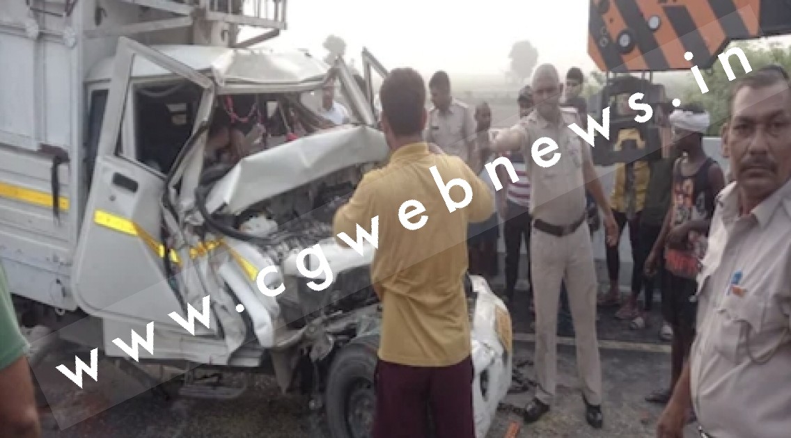 भीषण सड़क हादसा , बोलेरो और ट्रैक्टर में जबरदस्त टक्कर , हादसे में 4 की मौत और 6 गंभीर