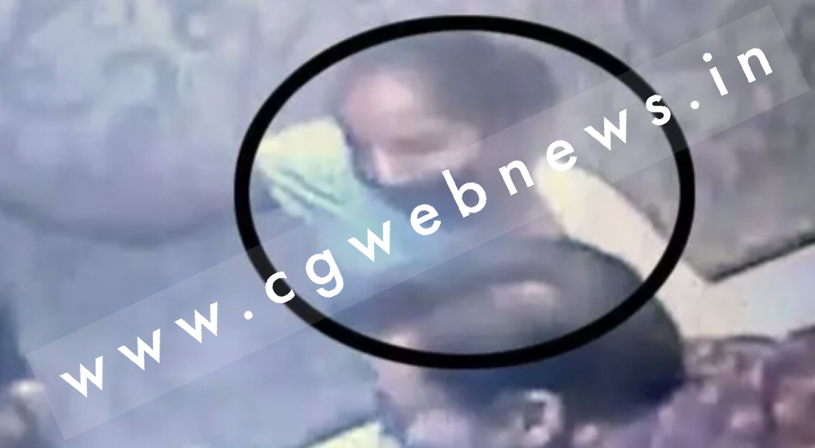 इन बाप और बेटी से सावधान रहिये क्योंकि ये दोनों मिल कर करते है यह कांड