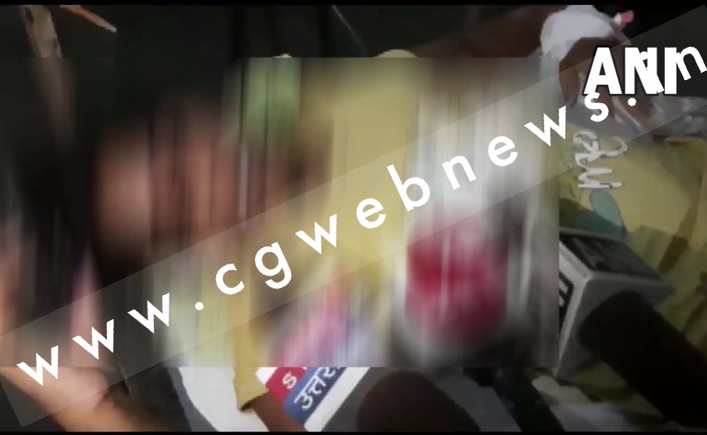 प्रेम विवाह की सजा , पहले महिला को रस्सी से बांध कर पीटा फिर प्रायवेट पार्ट में में डाल दिया रॉड