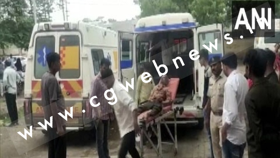 जहरीली शराब पीने से 10 की मौत , 20 अस्पताल में भर्ती , कई लोगो की हालत गंभीर , जाँच के लिए SIT का गठन