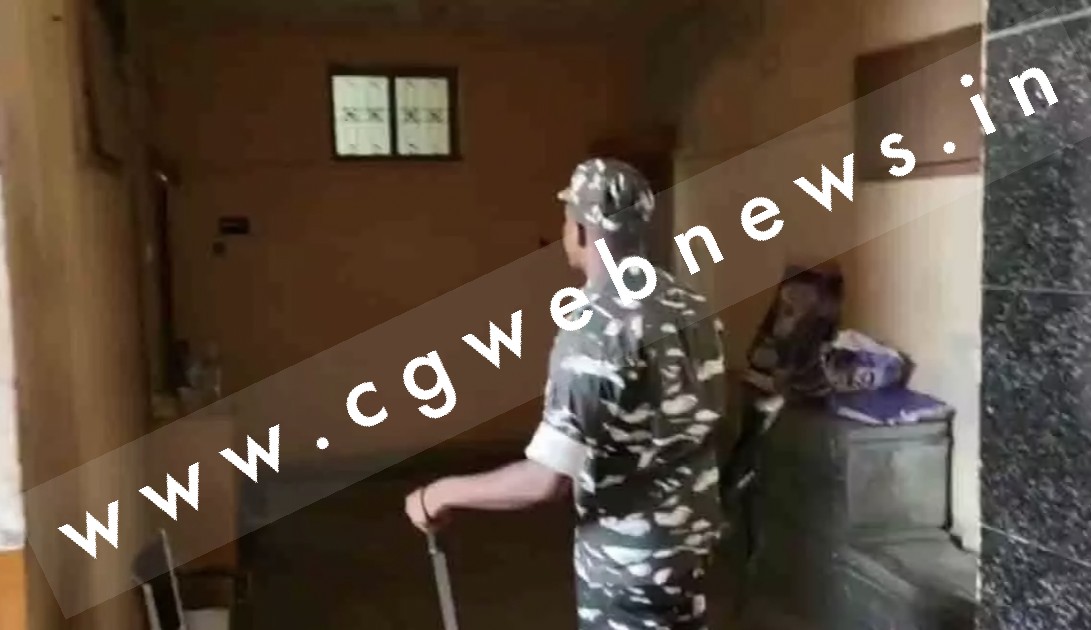 छत्तीसगढ़ - आयकर विभाग की छापेमारी पर अपडेट , इन कारोबारियों के ठिकानों में चल रही है कार्यवाही