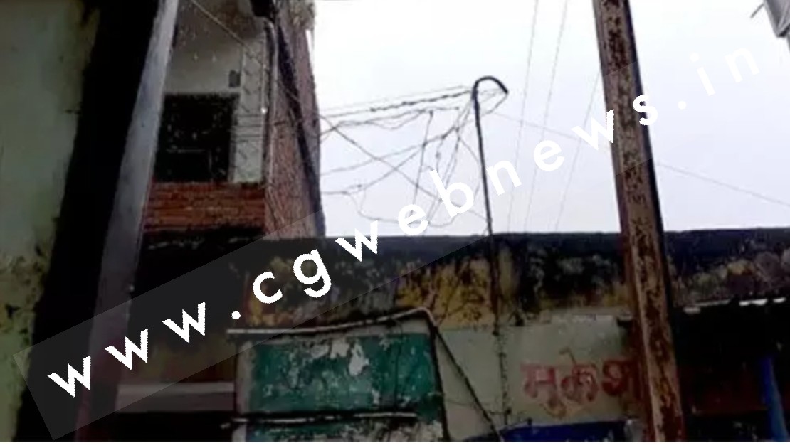 तिरंगा लगाने के दौरान करंट से झुलसे दो मजदूर , एक की मौत और दूसरे का इलाज जारी