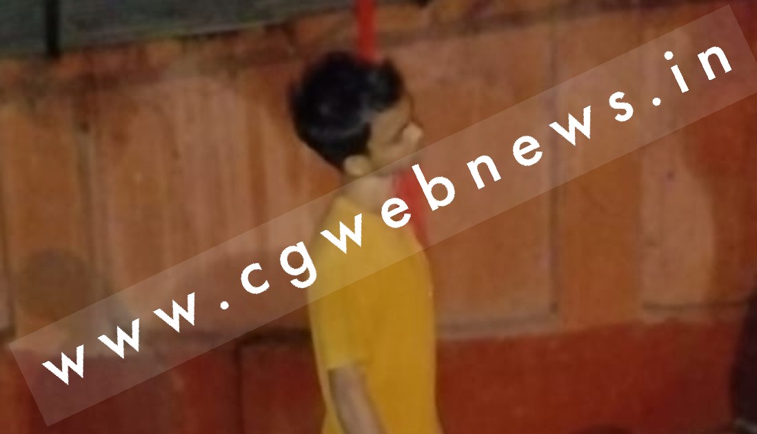 सक्ती से बड़ी खबर , संतोषी टॉकीज में पप्पू साहू ने फाँसी लगा कर की खुदकुशी