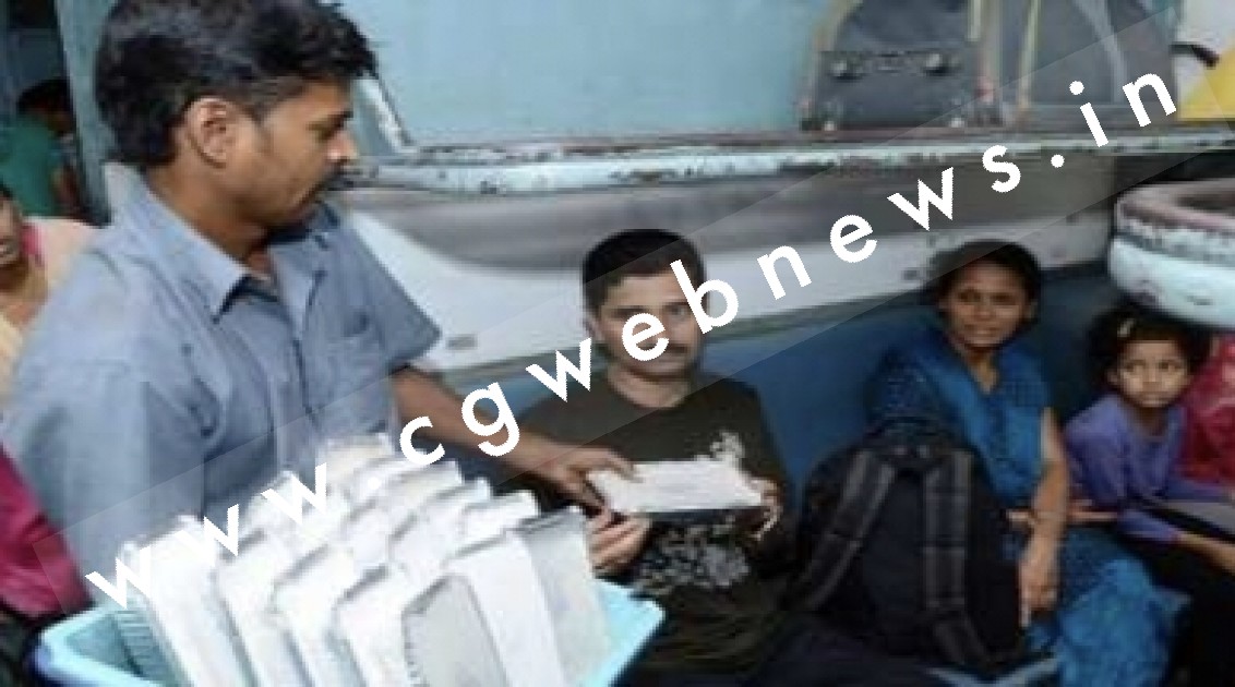 ट्रेनों में अब फेरीवालों को मिलेगी सामान बेचने की अनुमति , लेकिन यह होगी शर्त , पढ़े पूरी खबर