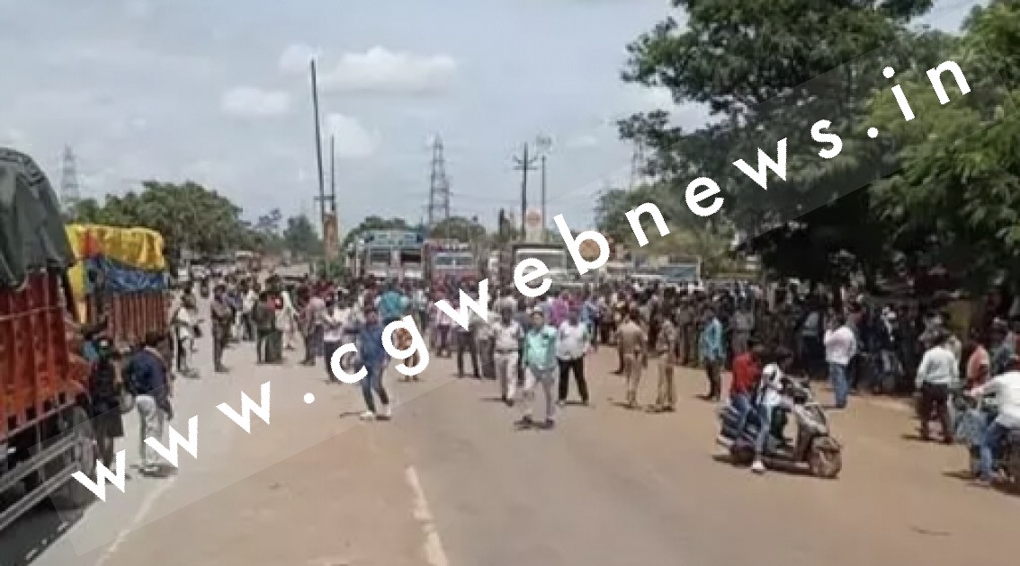 स्कूल जा रही 9वी की छात्रा को मिक्सर मशीन ने कुचला , मौके पर हुई मौत , लोगो ने किया NH पर चक्काजाम