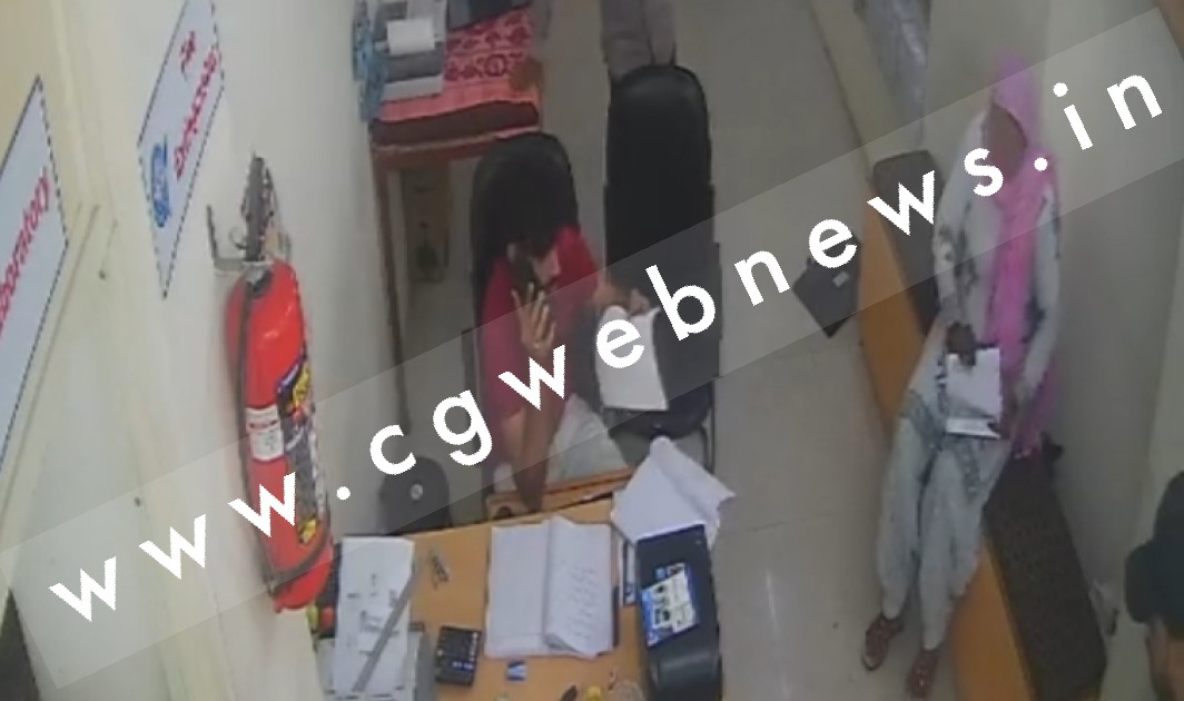 महिला पुलिसकर्मी की दबंगई , लैब में तोड़फोड़ करने के बाद दी पूरे स्टाफ को रेप के मामले में फंसाने की धमकी