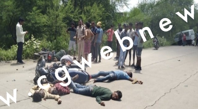 छत्तीसगढ़ से बड़ी खबर , शासकीय वाहन ने दो बाईक सवार सहित 06 लोगो को मारी टक्कर