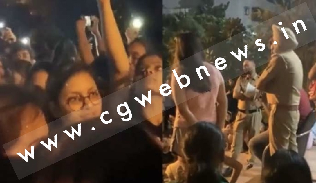 निजी यूनिवर्सिटी की 60 छात्राओं का नहाते वक्त का न्यूड वीडियो वायरल , 08 ने की खुदकुशी की कोशिश , हंगामा जारी