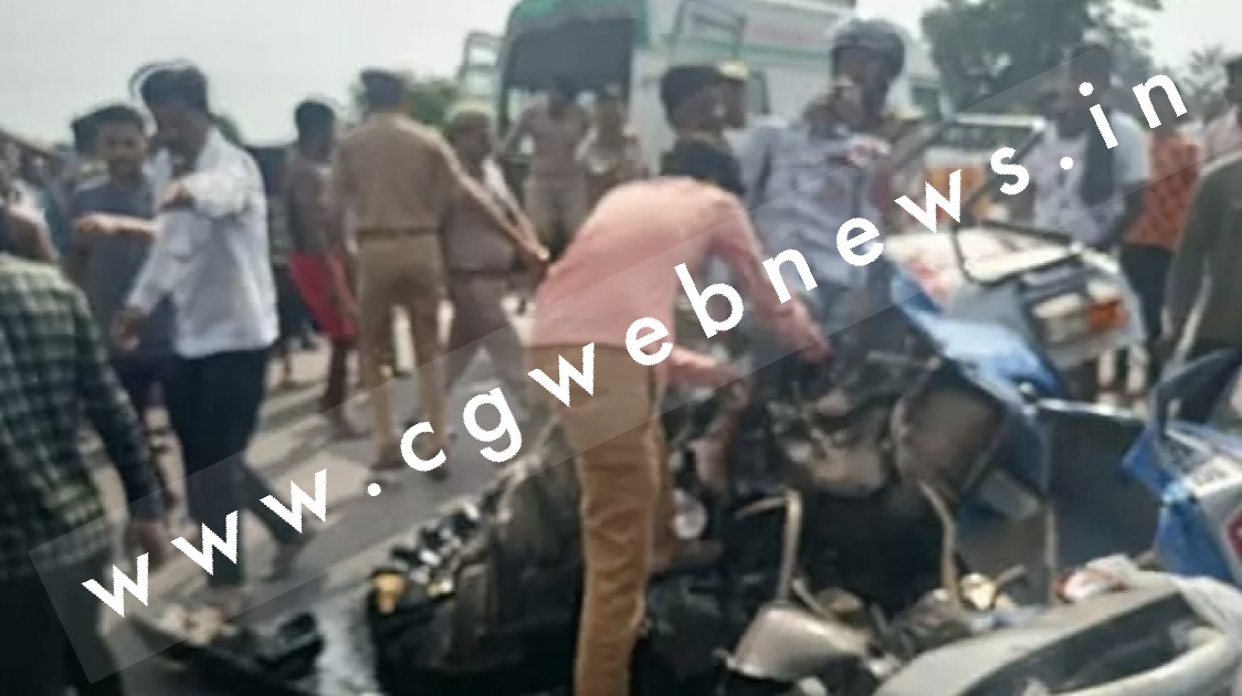 तेज रफ्तार ट्रक और ट्रैक्टर ट्रॉली में जबरदस्त टक्कर , हादसे में 04 मजदूरों की मौत और कई घायल