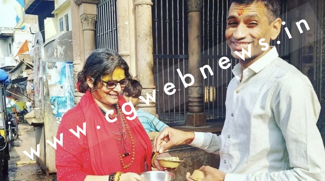 लग्जरी लाइफ छोड़ कर सड़कों पर भिक्षा मांग रहीं है यह मशहूर एक्ट्रेस , पहले दिन मिले 21 रुपये , जाने वजह