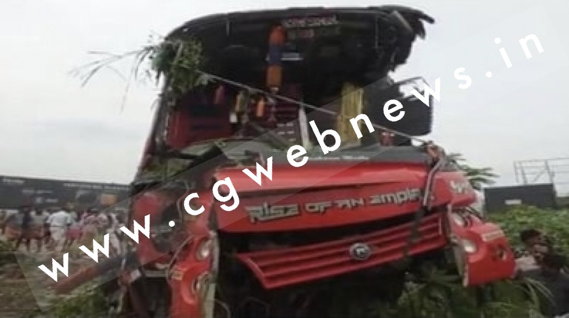 बड़ा सड़क हादसा , दो बसों की टक्‍कर में 09 लोगों की मौत, 40 घायल , सभी घायलों का ईलाज जारी