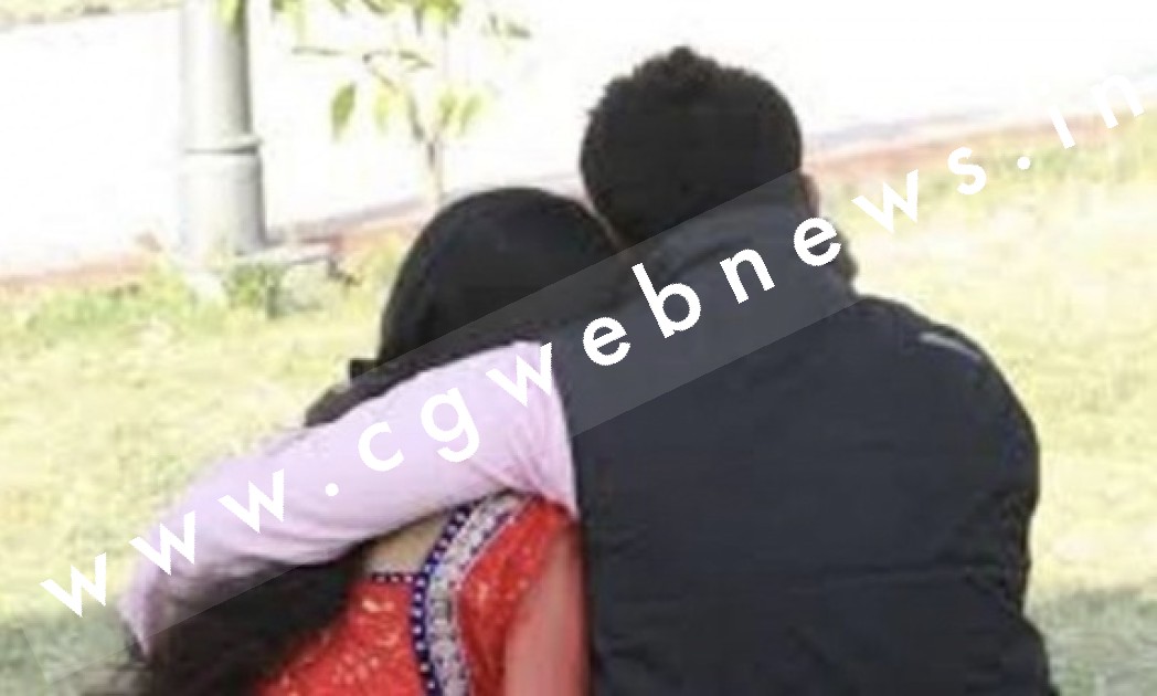 चोरी छिपे मिलते थे प्रेमी और प्रेमिका , एक दिन परिजनों ने दोनो को पकड़ा रंगेहाथ , उसके बाद ,,,