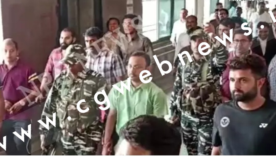 छत्तीसगढ़ - धन कुबेर निकला IAS समीर विश्नोई , ED के छापेमारी के दौरान मिला सोना , हीरा और रुपयों का खजाना