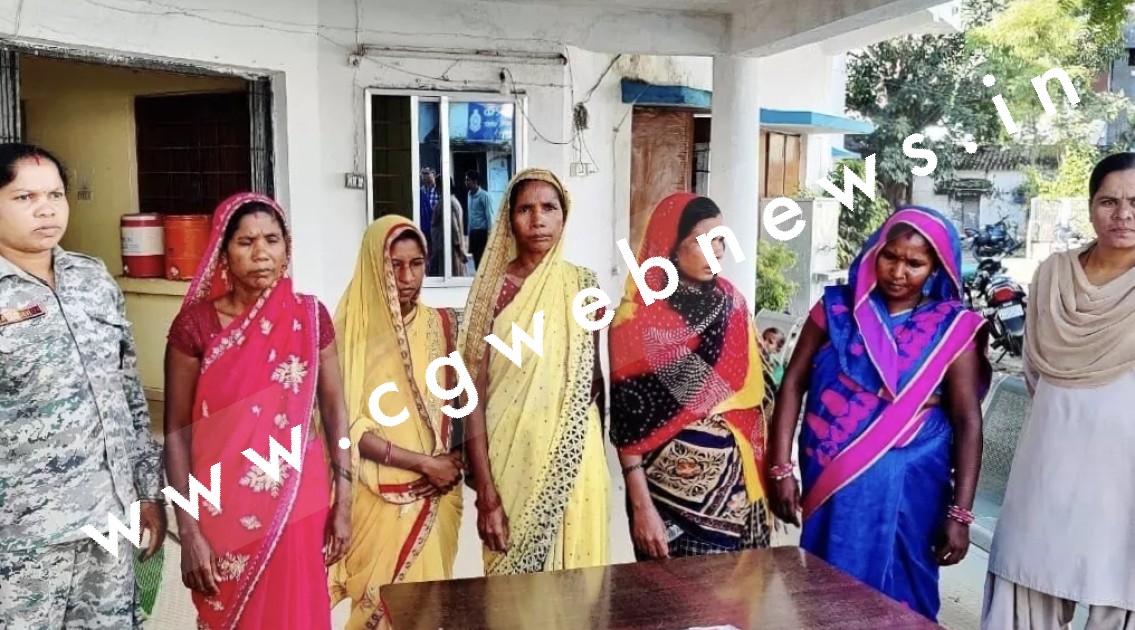 छत्तीसगढ़ - बस में चैन स्नैचिंग करने वाली 05 लुटेरी महिलाएं गिरफ्तार , कब्जे से सोने का नेकलेस बरामद