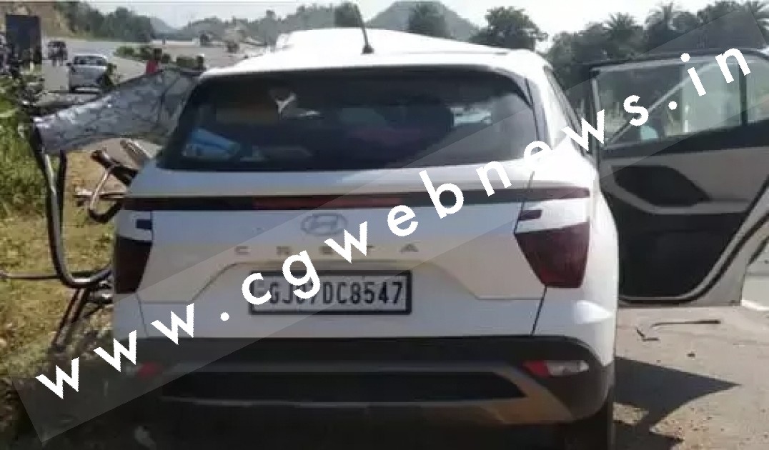 हाईवे पर कार और पिकअप में जबरदस्त टक्कर , हादसे में LIC के रीजनल मैनेजर सहित तीन की मौत