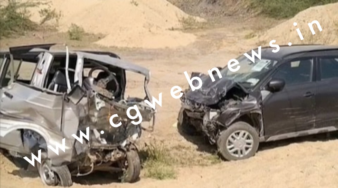 जन्म लेने के एक घंटे बाद ही आ गई मौत , सड़क हादसे में नवजात और उसकी माँ सहित चार लोगों की मौत