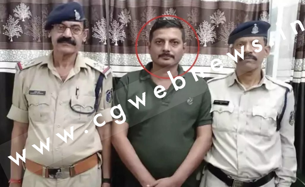 छत्तीसगढ़ - ट्रेन में अकेली यात्रा कर रही युवती के साथ अश्लील हरकत करने के आरोप में प्रधान आरक्षक गिरफ्तार