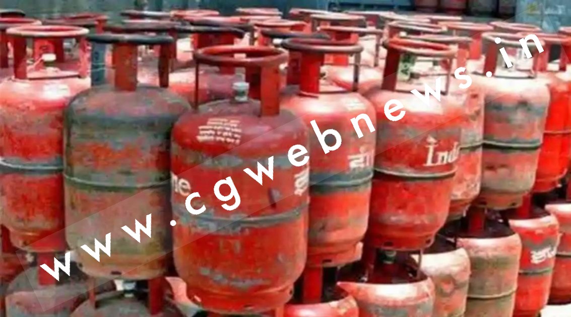 महीने का पहला दिन , जाने गैस सिलेंडर के दाम बढ़े या फिर राहत मिली , तेल कंपनियों ने क्या किया अपडेट