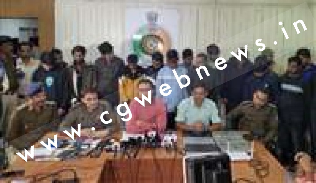 छत्तीसगढ़ - महादेव एप से सट्टा खिलाते 18 सटोरिए गिरफ्तार , दो सटोरियों की निशानदेही पर दिल्ली में छापामारी