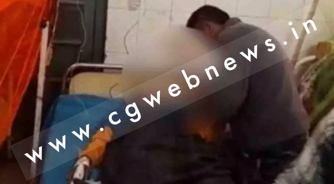 चलती बस में गैंगरेप से बचने के लिए युवती ने बस से लगाईं छलांग , गंभीर हालत में हॉस्पिटल में भर्ती