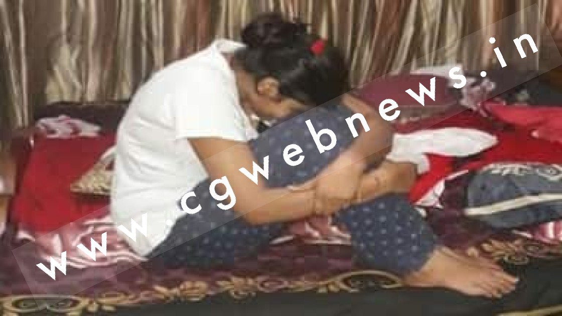 छात्रा परिजनों के साथ हुए झगड़े का बदला लेने के लिए नाबालिग को ब्लैकमेल कर महीनों तक किया रेप