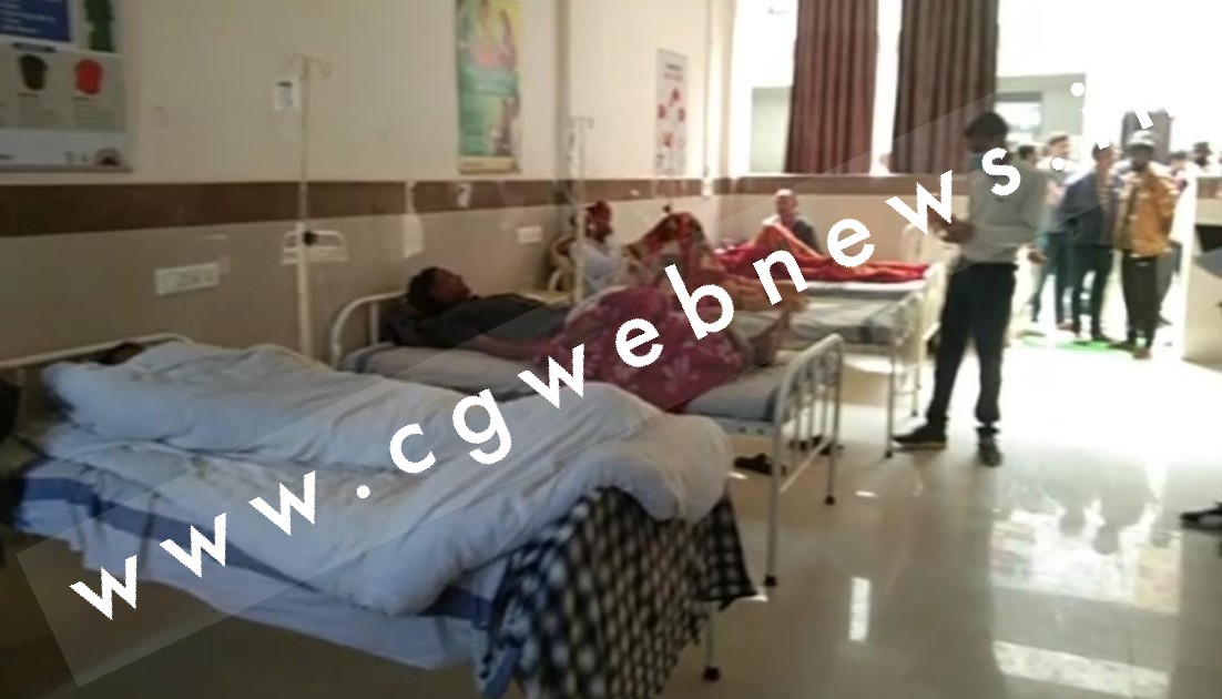 छत्तीसगढ़ - भंडारे का प्रसाद खा कर 30 से अधिक लोग हुए फूड प्वाइजनिंग का शिकार , सभी का ईलाज जारी