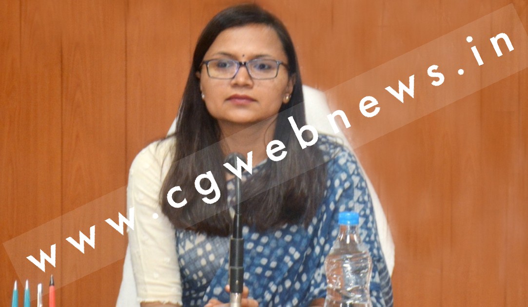 जांजगीर चाम्पा - सभी अधिकारी और कर्मचारियों के छुट्टियों पर प्रतिबंध , कलेक्टर ने जारी किया आदेश