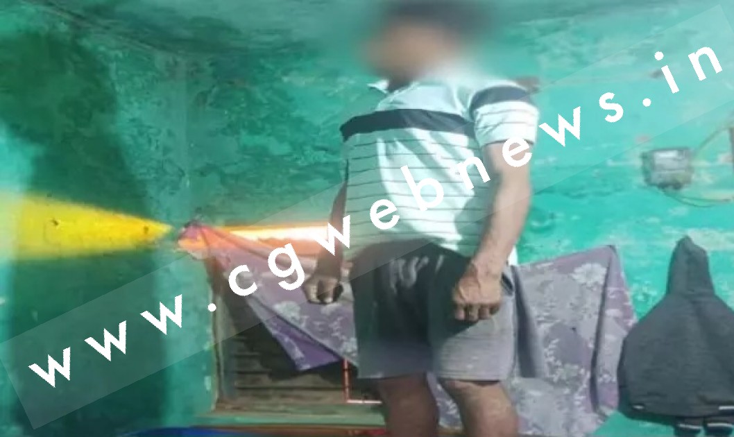 छत्तीसगढ़ - SDM ऑफिस में पदस्थ क्लर्क ने फाँसी लगा कर की खुदकुशी , पुलिस जाँच में जुटी