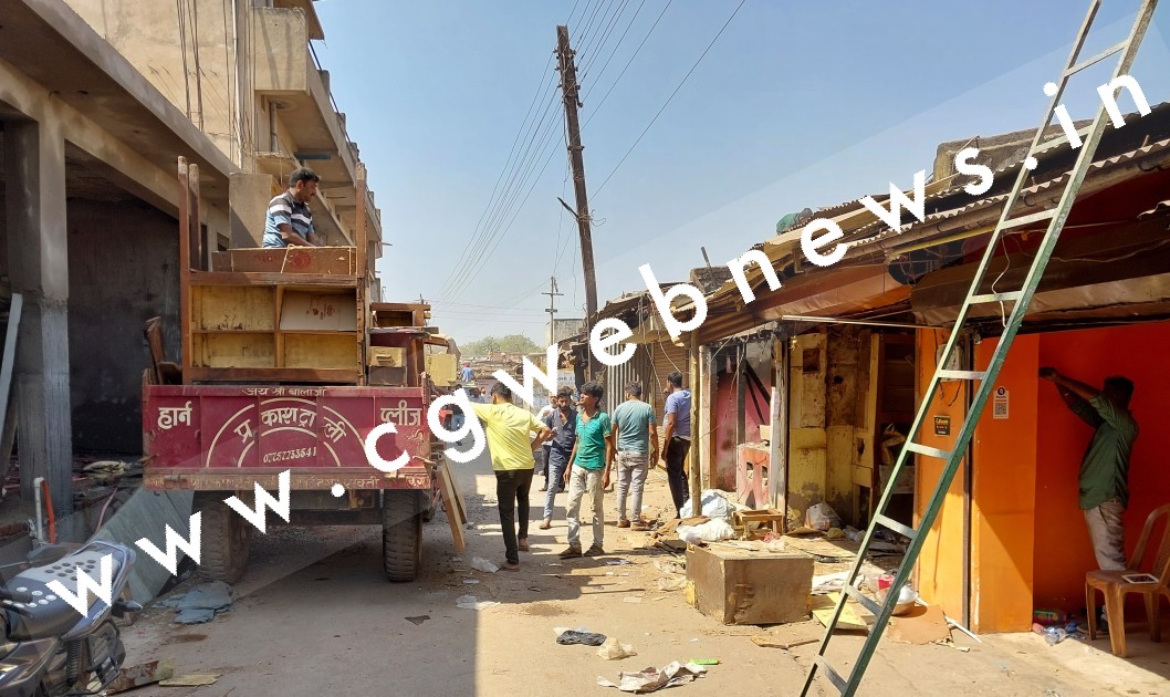 सक्ती - बुधवारी बाजार के कुछ ब्यवसाई चम्पू और बाकी के दुकानदार पप्पू , सवाल यह कि महावत कौन ???