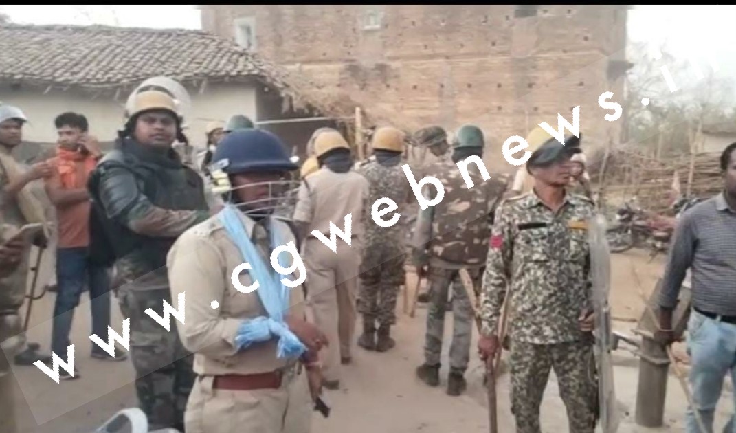 छत्तीसगढ़ में बड़ा बवाल , SP की अंगुली टूटी , ASP का  हाथ टूटा , TI का सर फूटा , कई पुलिसकर्मी हुए घायल