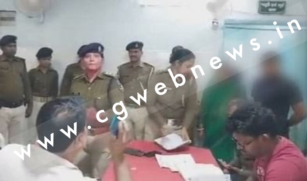 पूर्व सरपंच के बेटे ने स्कूल के बाथरूम में किया मासूम के साथ रेप , बचाने गई सहेली पर किया जानलेवा हमला