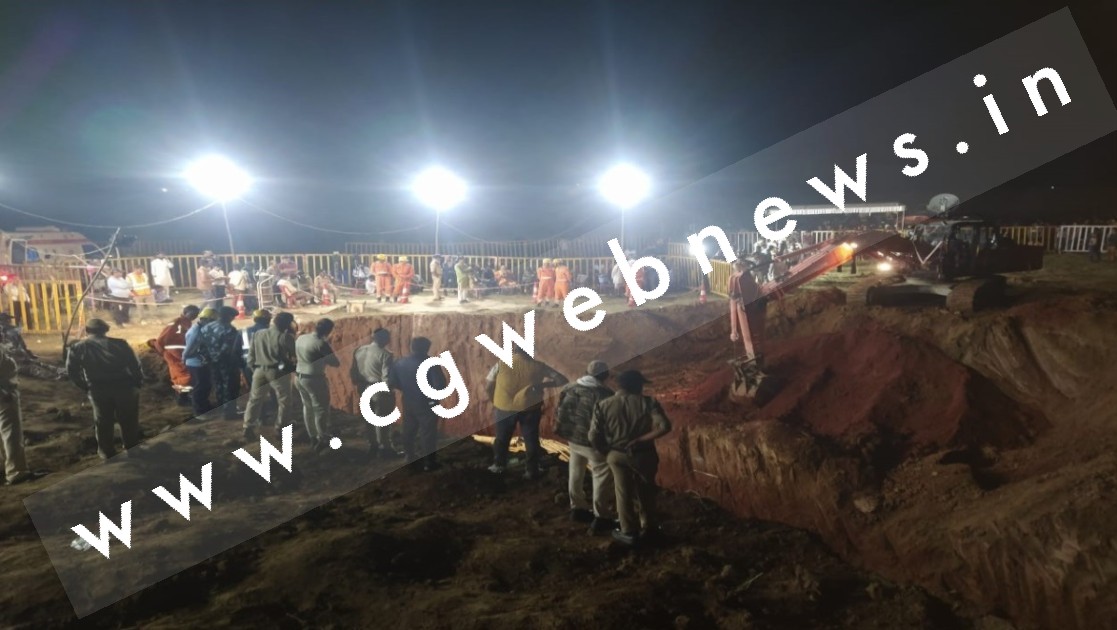 पिछले 18 घंटो से बोरवेल की 60 फिट गहराई में फंसा हुआ है 07 साल का मासूम , पढ़े अब तक कि पृरी UPDATE