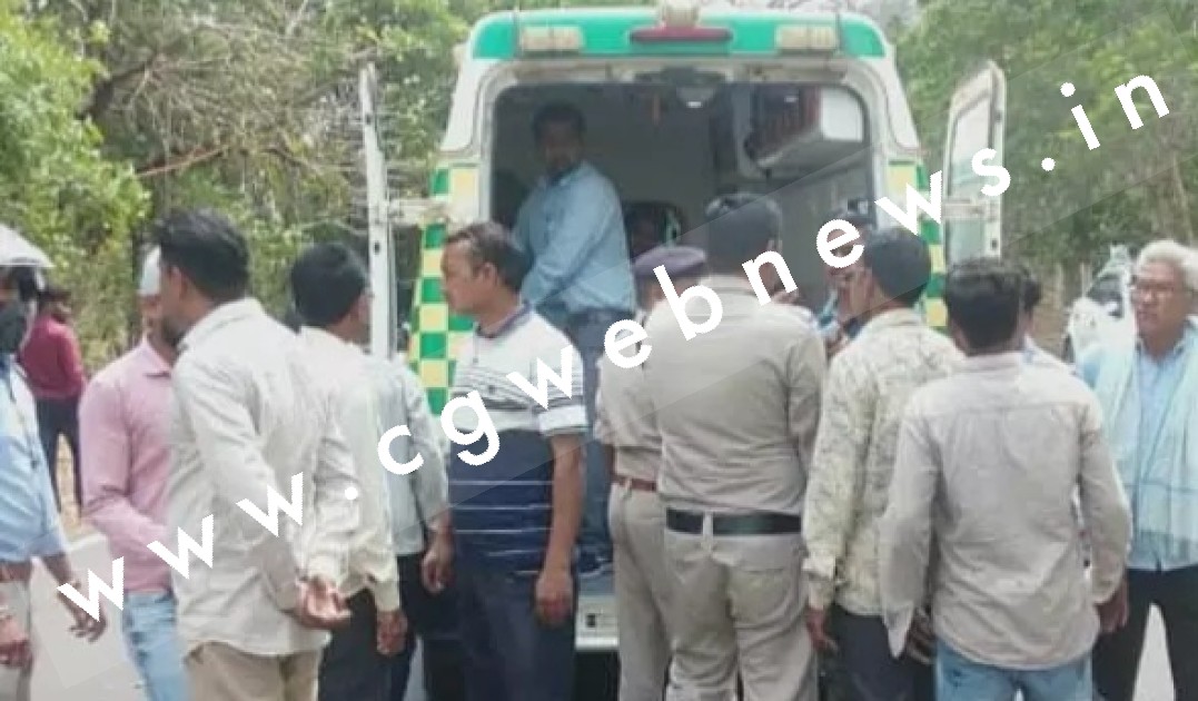 छत्तीसगढ़ - तेज रफ्तार बस की टक्कर से बाईक सवार की मौके पर ही मौत , पुलिस जाँच में जुटी